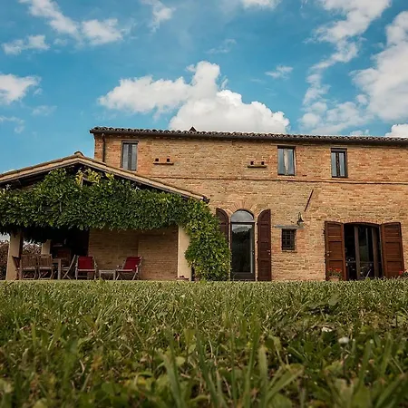 La Vecchia Scuola Villa Tolentino